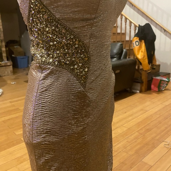ASKFormal Metallic gold tint Prom/Sweet 16 Formal gown.Jewel detail,slit &train - Picture 11 of 11